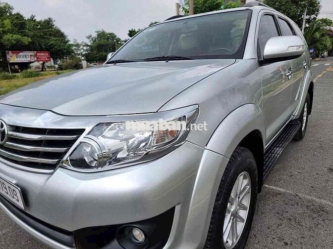 Toyota Fortuner 2014 2.7V 4x2 AT - 920000 km