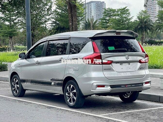 Suzuki Ertiga 2022 hybrid AT - 65000 km
