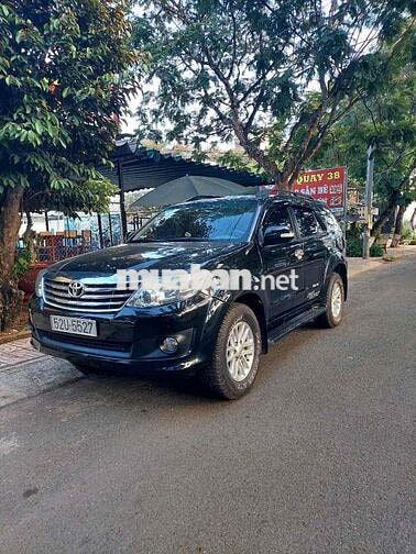 Toyota Fortuner 2009 2.7V 4x4 AT - 168000 km