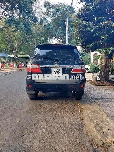 Toyota Fortuner 2009 2.7V 4x4 AT - 168000 km