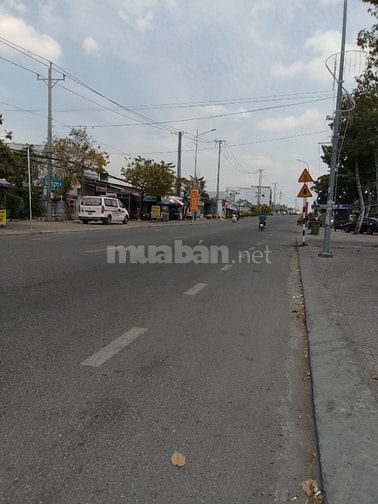 Bán dãy trọ cũ sau lưng khu hành chánh TX Bình Minh - Vĩnh Long