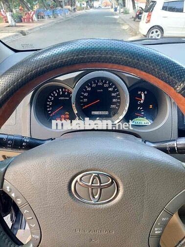 Toyota Fortuner 2009 2.7V 4x4 AT - 168000 km
