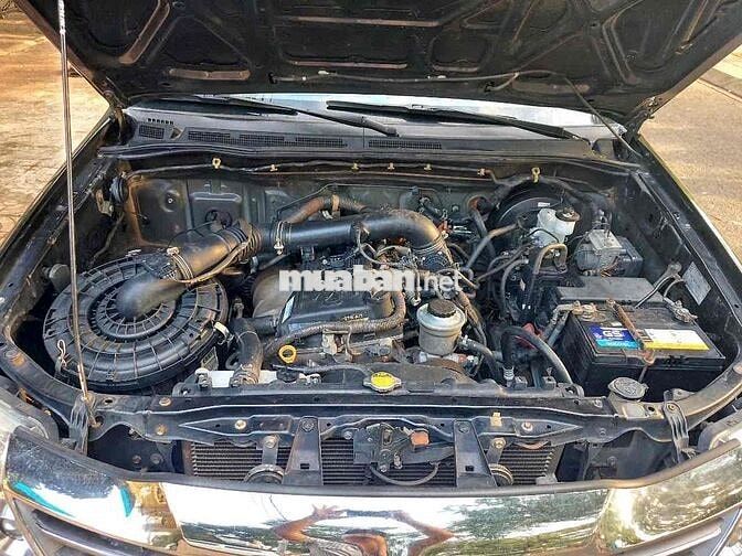 Toyota Fortuner 2009 2.7V 4x4 AT - 168000 km