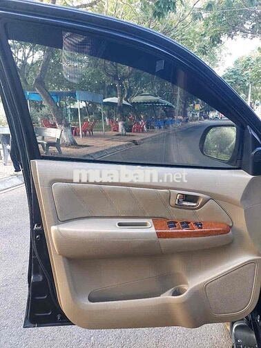 Toyota Fortuner 2009 2.7V 4x4 AT - 168000 km