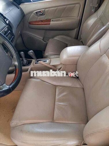 Toyota Fortuner 2009 2.7V 4x4 AT - 168000 km