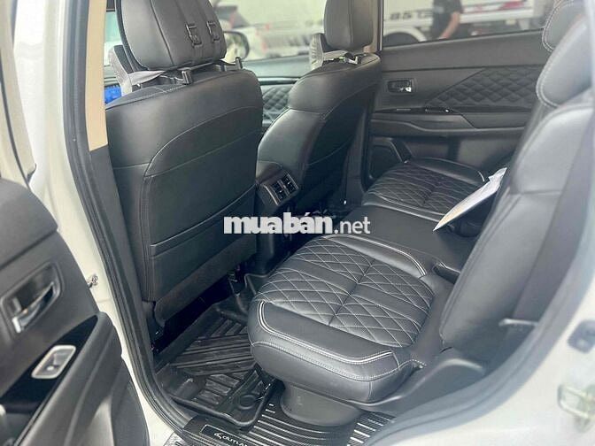 Bán gấp Outlander 2022 Pre Full option xe Zin 99%