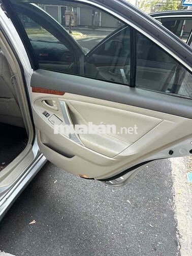 Toyota Camry 2009 LE 2.4 - 121000 km