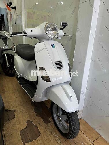 Piaggio Vespa LX125 3Vie Đời 2013 . BSTP