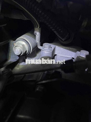 trước mua củ ở cửa hàng xe máy . biển số sg q1 .