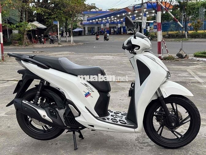 Hon Da sh 150 phanh ABS chủ đi dữ . xe như mới