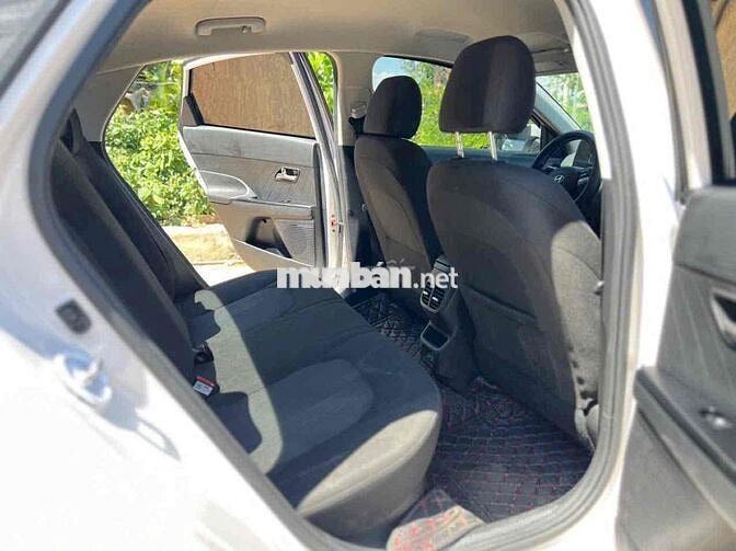 Hyundai Accent 2024 1.5 AT - 39000 km