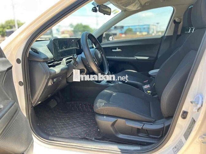 Hyundai Accent 2024 1.5 AT - 39000 km