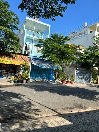 Chủ gửi bán nhà Bình Chánh 1 trệt 3 lầu