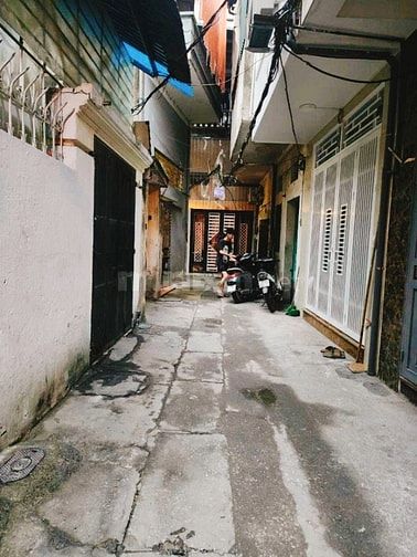 CC bán nhà đường Hoàng Mai, ngõ nông, ba gác đỗ cửa, nở hậu, nhỉnh 5tỷ