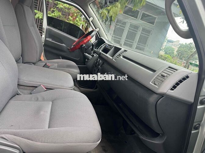 Toyota Hiace 2008 máy xăng 16c 2.7