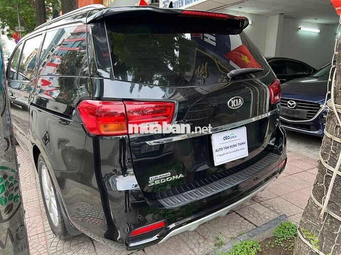Kia Sedona 2019 2.2 DAT Deluxe - 80000 km