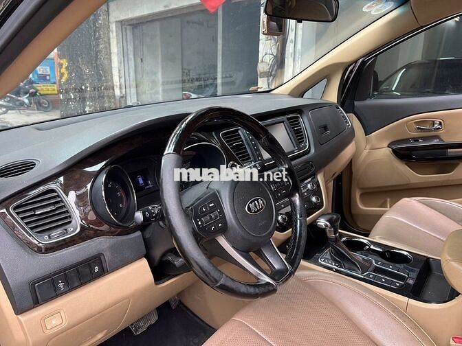 Kia Sedona 2019 2.2 DAT Deluxe - 80000 km