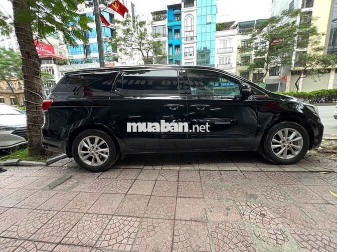 Kia Sedona 2019 2.2 DAT Deluxe - 80000 km