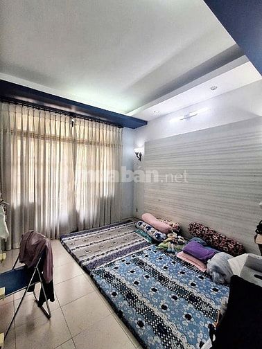 Khu vực đắc địa nhất Q7, hiếm nhà bán, 72m2, 4 tầng, chỉ 13.5 tỷ.