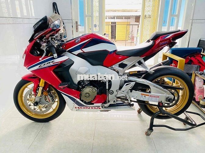 cbr1000rr 2019