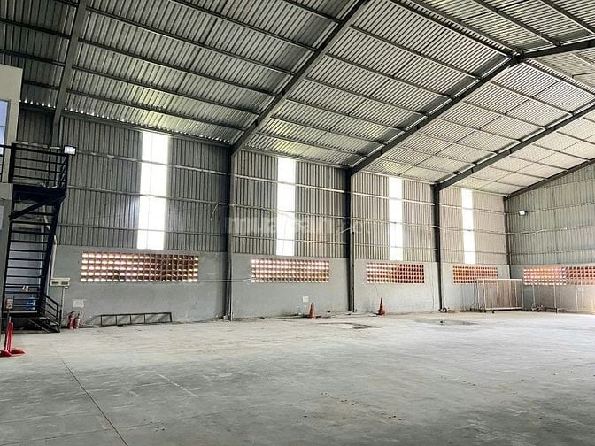 CHO THUÊ KHO XƯỞNG 850 M2 - VÕ N. GIÁP, CẦN THƠ- XE CONT. VÀO TẬN NƠI 