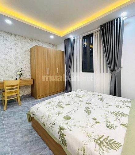 Bán gấp nhà 2 phòng khách đường Lê Văn Lương Quận 7, 40m2 3tỷ140