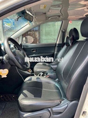 Kia Carens 2015 S SX 2.0 MT - 100 km