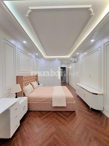 Phố Yên lạc Vĩnh tuy  Hai Bà Trưng ôtô vào nhà  5 tầng thang máy 