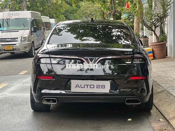 VinFast Lux A2.0 2021 Premium 2.0 AT - 33000 km