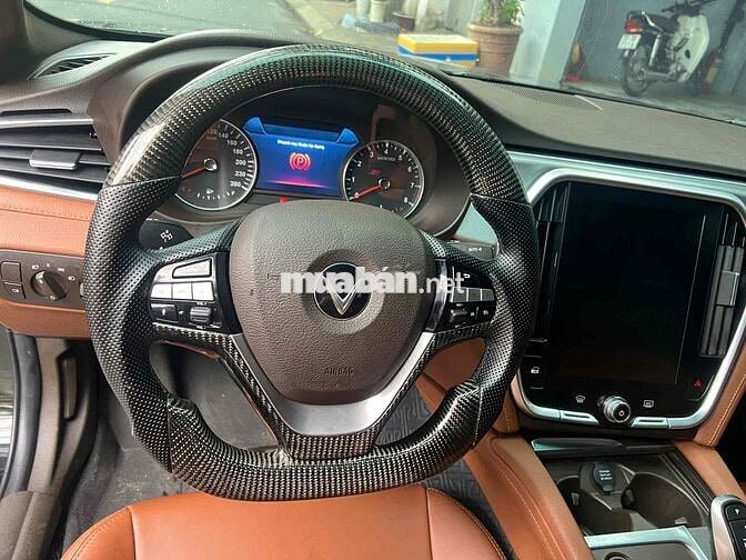 VinFast Lux A2.0 2021 Premium 2.0 AT - 33000 km