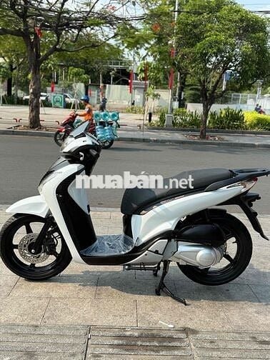 Sh150 sm107 dk2011 bstp chính chủ e đang đứng tên