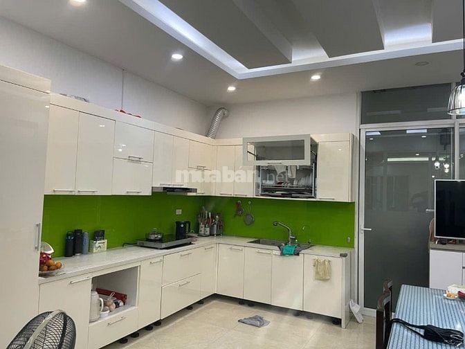 BÁN NHÀ NGUYỄN PHONG SẮC, NGÕ THÔNG Ô TÔ VÀO NHÀ, 82 M2, GIÁ 20,6 TỶ. 