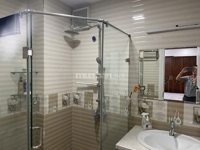BÁN NHÀ NGUYỄN PHONG SẮC, NGÕ THÔNG Ô TÔ VÀO NHÀ, 82 M2, GIÁ 20,6 TỶ. 
