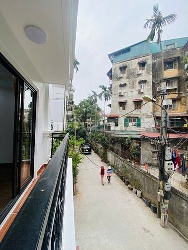 Khu phân lô Kim Đồng Hoàng Mai Nhà 5 tầng 61m2