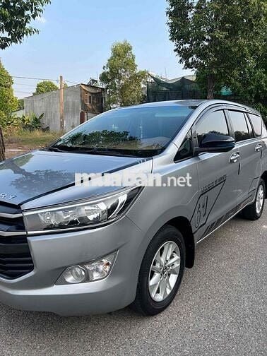 Toyota Innova 2017 2.0E - 57000 km
