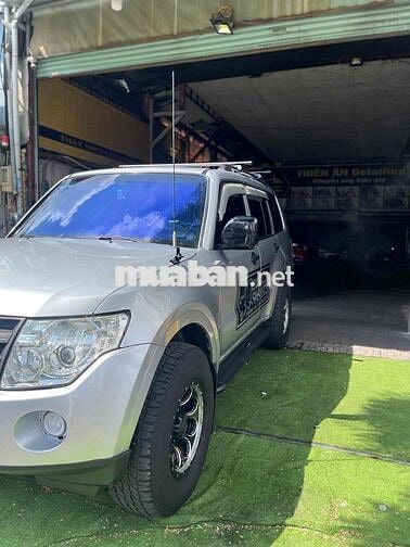 Mitsubishi Pajero 2008 3 - 210000 km