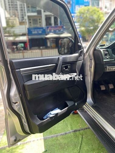 Mitsubishi Pajero 2008 3 - 210000 km