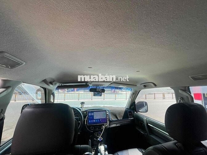 Mitsubishi Pajero 2008 3 - 210000 km