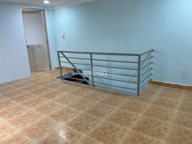 Cho thuê nhà nguyên căn, hẻm xe hơi, DT sử dụng 100 m2