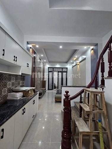 Nhà Đẹp Gần Đường Ô Tô, Vĩnh Hưng 30m, 5 tầng, mt 3.5m, giá 6.5 tỷ