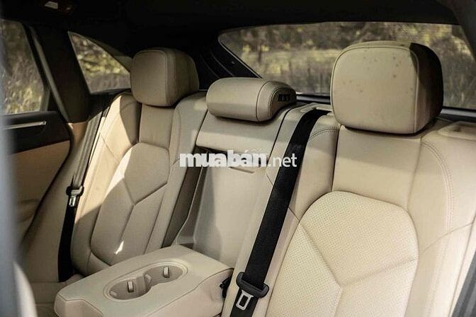 Porsche Macan Model 2022 Đen Kem Bill Option 600tr