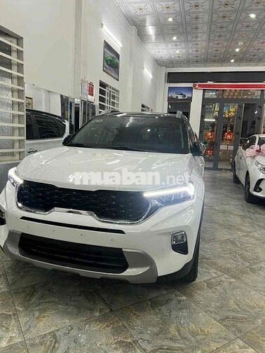 Kia Sonet 2023 Premium 1.5 AT - 8000 km