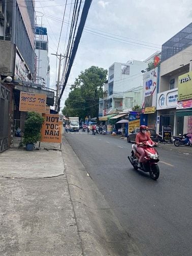 Cho thuê nhà 211A Thạch Lam, P. Phú Thạnh, Q. Tân Phú 15tr/th