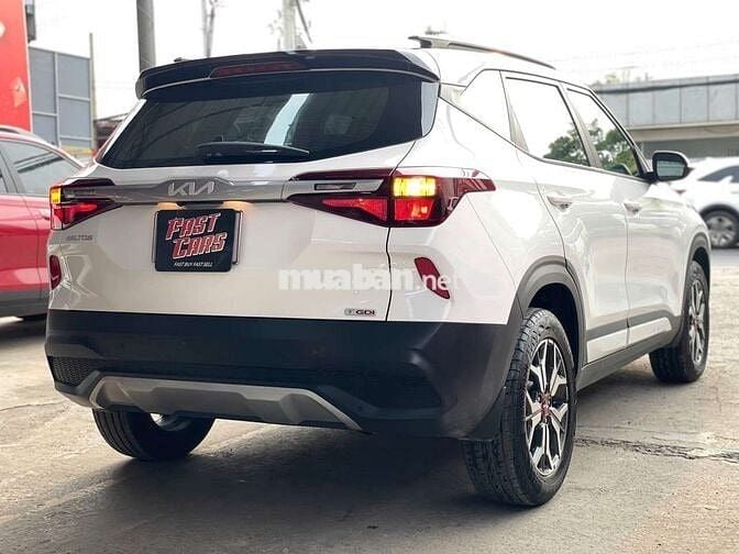 Kia Seltos 2023 Deluxe 1.4 AT, màu trắng,25.000 km