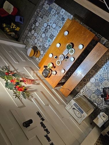 Nhà biệt thự khu Kiều Đàm, xe hơi đậu trong nhà, tiện ích đầy đủ.