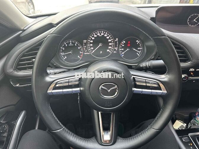 Mazda 3 2021 1.5 Luxury - 510000 km