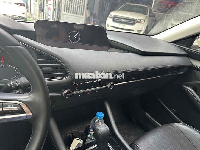Mazda 3 2021 1.5 Luxury - 510000 km