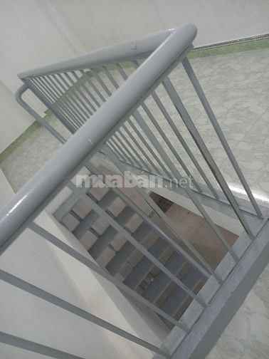 Cho thuê phòng một trệt một lầu .mỗi lầu 3.5m.tổng cộng 7 m chiều cao