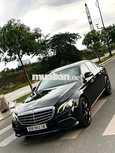 Mercedes E200 Mua mới 2018 - 102000 km Chính chủ