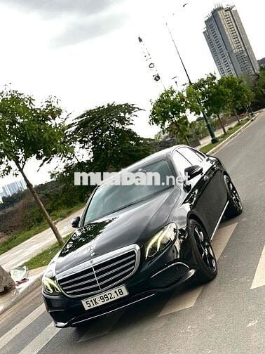 Mercedes E200 Mua mới 2018 - 102000 km Chính chủ